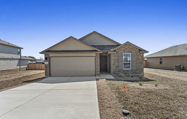 3-bedroom home for sale at 154 Double L Dr in Comfort TX