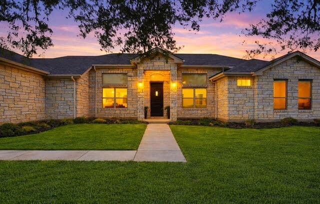 Home for sale at 109 W Short Meadow in Lytle, TX — photo 2