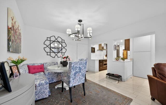 2-bedroom rental at 7701 Wurzbach Unit 2006 in San Antonio, TX — photo 2