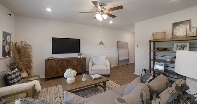 4-bedroom rental at 10738 Dazzle in San Antonio, TX — photo 2