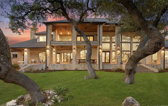 5-bedroom rental at 113 Carino Cv in Boerne, TX — photo 3