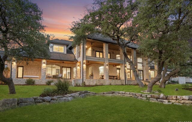 5-bedroom rental at 113 Carino Cv in Boerne, TX — photo 4
