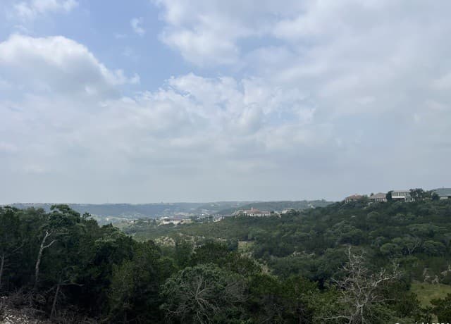rental at 121R Hannah Ln in Boerne, TX — photo 1