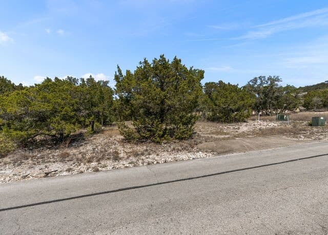 rental at 147 Private Road 1738 in Mico, TX — photo 2