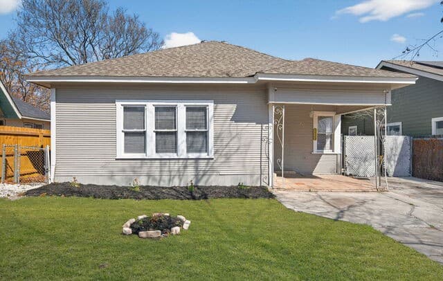 4-bedroom rental at 1823 Edison in San Antonio, TX — photo 2