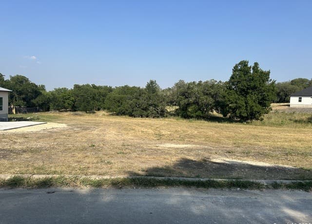 rental at 00 River Bluff in Castroville, TX — photo 3