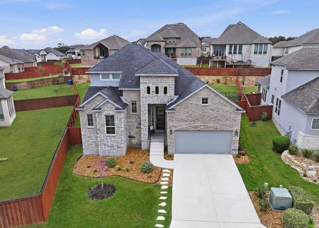 4-bedroom rental at 4207 Artabri in San Antonio, TX — photo 2
