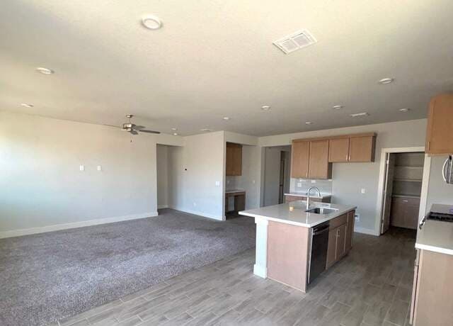 3-bedroom rental at 7164 Walkers Loop in San Antonio, TX — photo 3