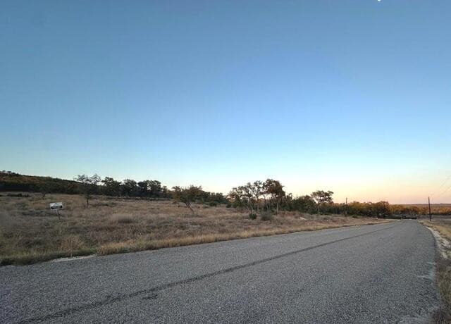 rental at 207 Crescent in Hondo, TX — photo 5
