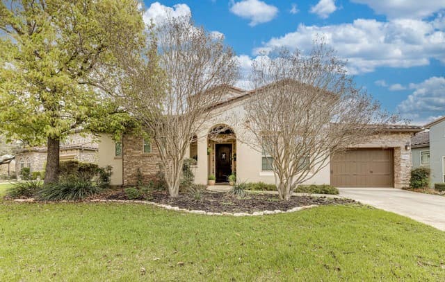 3-bedroom rental at 22522 Viajes in San Antonio, TX — photo 2
