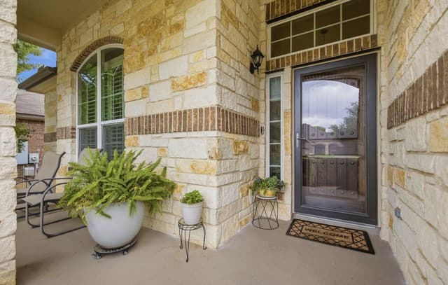 3-bedroom rental at 244 Flint Rd in Cibolo, TX — photo 3