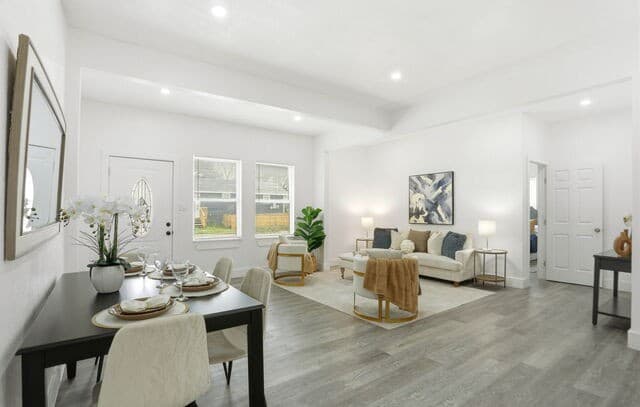4-bedroom rental at 1803 Calhoun in San Antonio, TX — photo 4