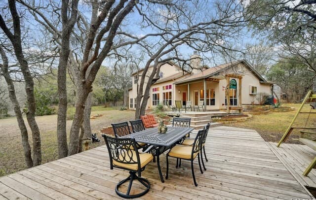 3-bedroom rental at 2147 Tejas Trail in Blanco, TX — photo 2