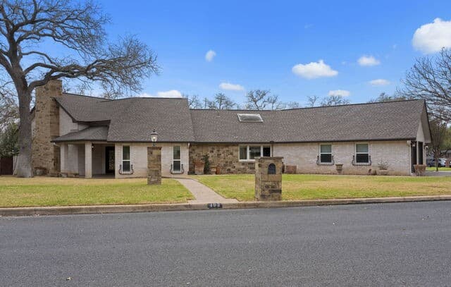 Home for sale at 403 Candlelight in Fredericksburg, TX — photo 2