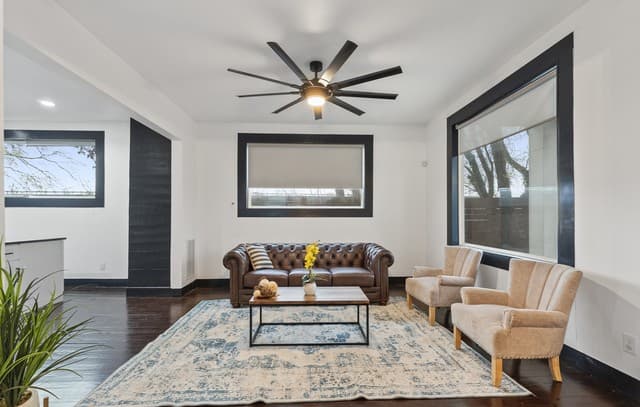 4-bedroom rental at 139 E Highland in San Antonio, TX — photo 5