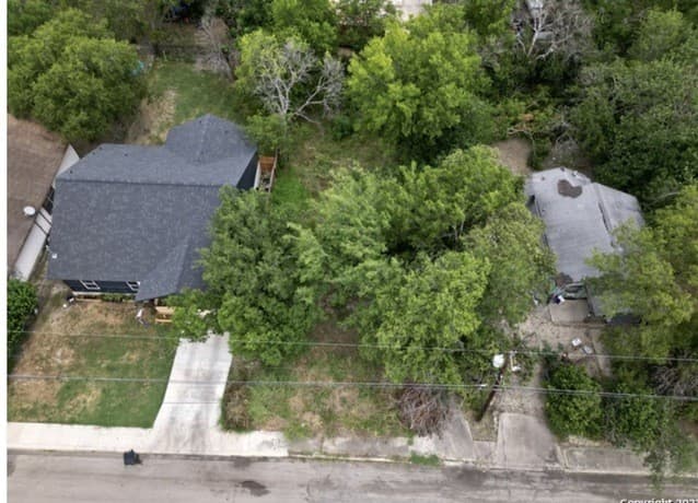 home for sale at 611 Belmont in San Antonio TX