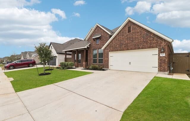 4-bedroom rental at 9717 Van Horn in San Antonio, TX — photo 2