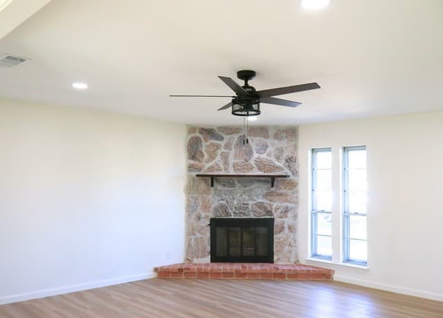 3-bedroom rental at 4930 Casa Espana in San Antonio, TX — photo 4