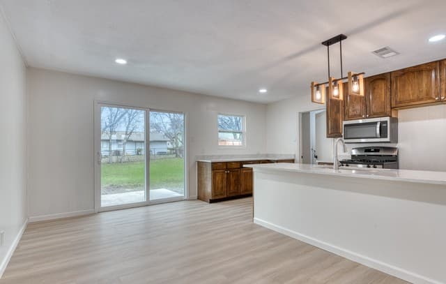 3-bedroom rental at 4930 Casa Espana in San Antonio, TX — photo 5