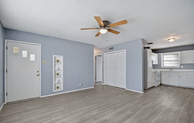 3-bedroom rental at 134 Shadowlight Terrace in San Antonio, TX — photo 3