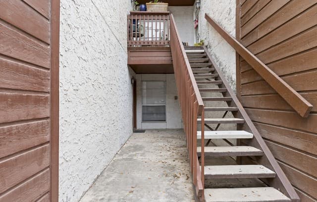 1-bedroom rental at 10527 Perrin Beitel Rd Unit C104 in San Antonio, TX — photo 1