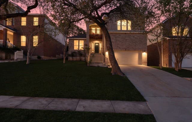 4-bedroom rental at 8819 Ash Meadow in Universal City, TX — photo 2