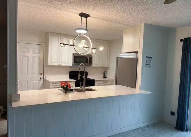 3-bedroom rental at 3018 War Arrow in San Antonio, TX — photo 2