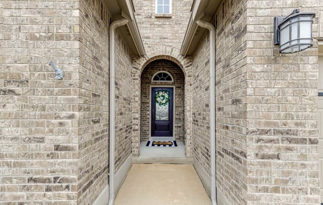 3-bedroom rental at 12102 Panhandle in San Antonio, TX — photo 2