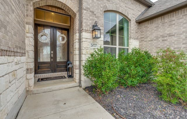 4-bedroom rental at 24727 Malka in San Antonio, TX — photo 3