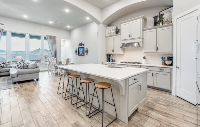 4-bedroom rental at 24727 Malka in San Antonio, TX — photo 5