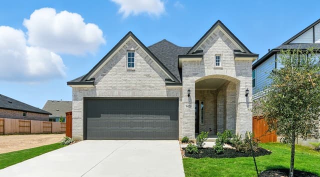3-bedroom rental at 9424 Mattock in San Antonio, TX — photo 1