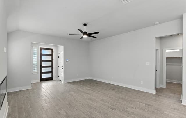 3-bedroom rental at 9424 Mattock in San Antonio, TX — photo 4