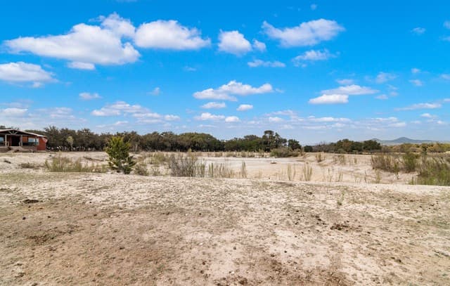Home for sale at 179 Pvt Rd 3830 in Utopia, TX — photo 4