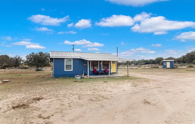 Home for sale at 179 Pvt Rd 3830 in Utopia, TX — photo 5