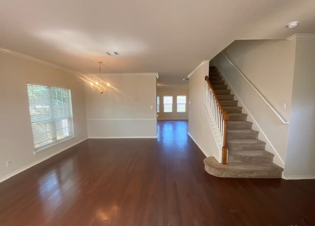 4-bedroom rental at 2007 Walsbrook in San Antonio, TX — photo 2