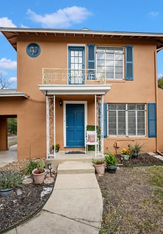 rental at 111 Grandview Place in Alamo Heights, TX — photo 2