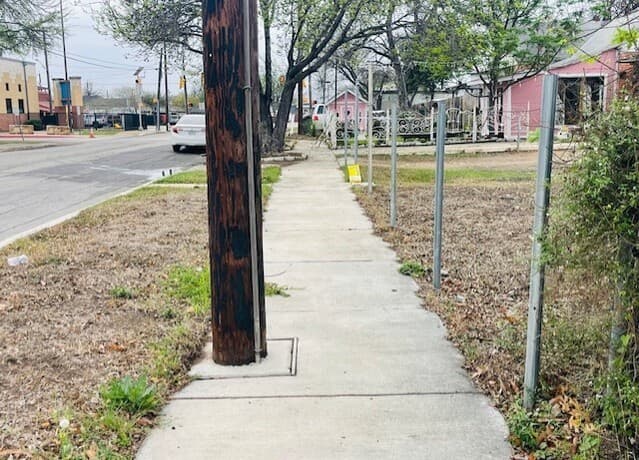 rental at 615 Indiana in San Antonio, TX — photo 2