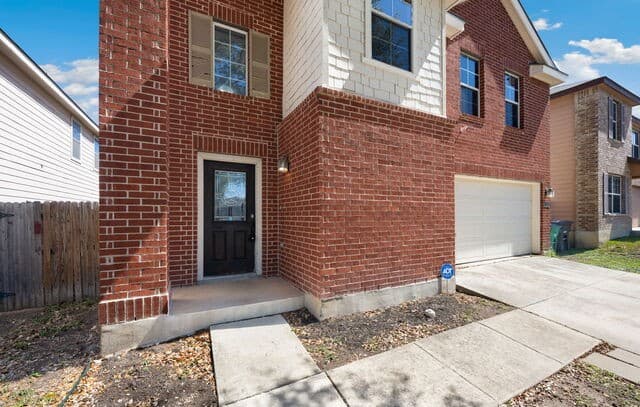 3-bedroom rental at 1514 Gentle Current in San Antonio, TX — photo 3