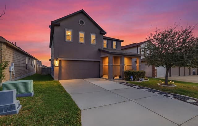 4-bedroom rental at 6514 Wind Trce in San Antonio, TX — photo 1