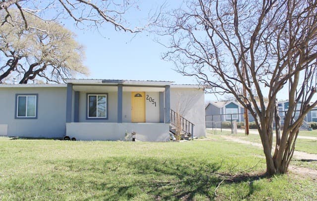 4-bedroom rental at 2051 Indian Hills in Spring Branch, TX — photo 2
