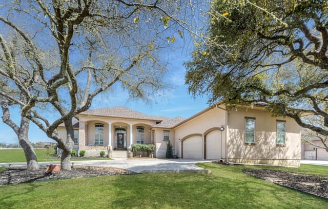 4-bedroom rental at 115 Treeline in Spring Branch, TX — photo 1