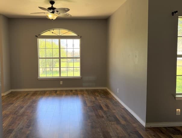 4-bedroom rental at 10565 Briggs in Atascosa, TX — photo 5