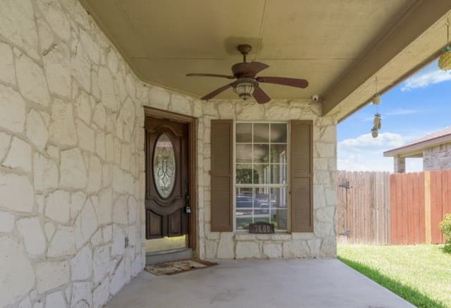 3-bedroom rental at 3609 Diamond Falls in Schertz, TX — photo 2