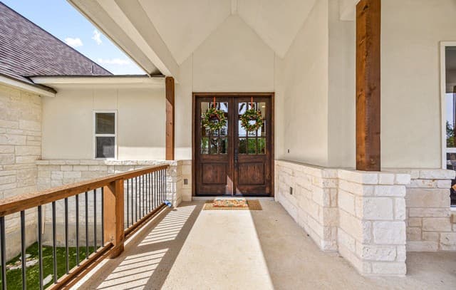5-bedroom rental at 148 Restless Wind in Spring Branch, TX — photo 5