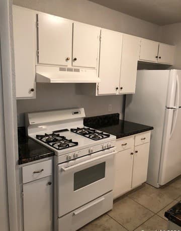 3-bedroom rental at 5619 Brookhill in San Antonio, TX — photo 3