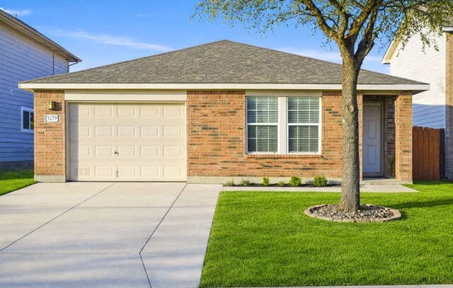 3-bedroom rental at 11219 Dublin Trace in San Antonio, TX — photo 1