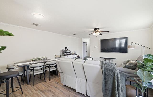 3-bedroom rental at 11219 Dublin Trace in San Antonio, TX — photo 4