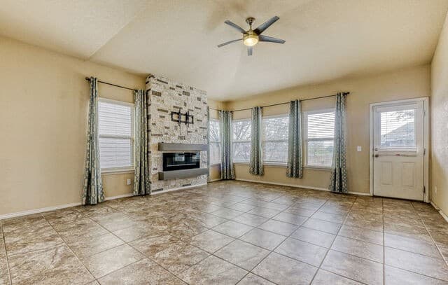 4-bedroom rental at 3906 Pandora Seco in San Antonio, TX — photo 5