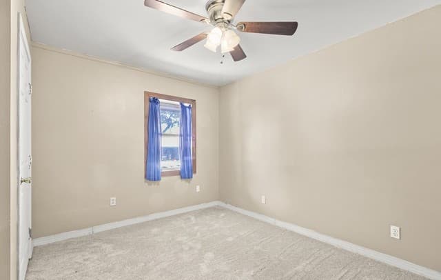 3-bedroom rental at 146 Exotic in Bandera, TX — photo 5