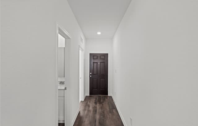 4-bedroom rental at 1107 Crane Court in Marion, TX — photo 2